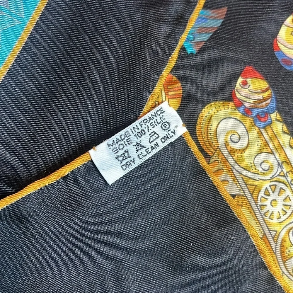 Hermès 90cm Rencontre Océane Silk Scarf designed by Annie Faivre issued in 2001